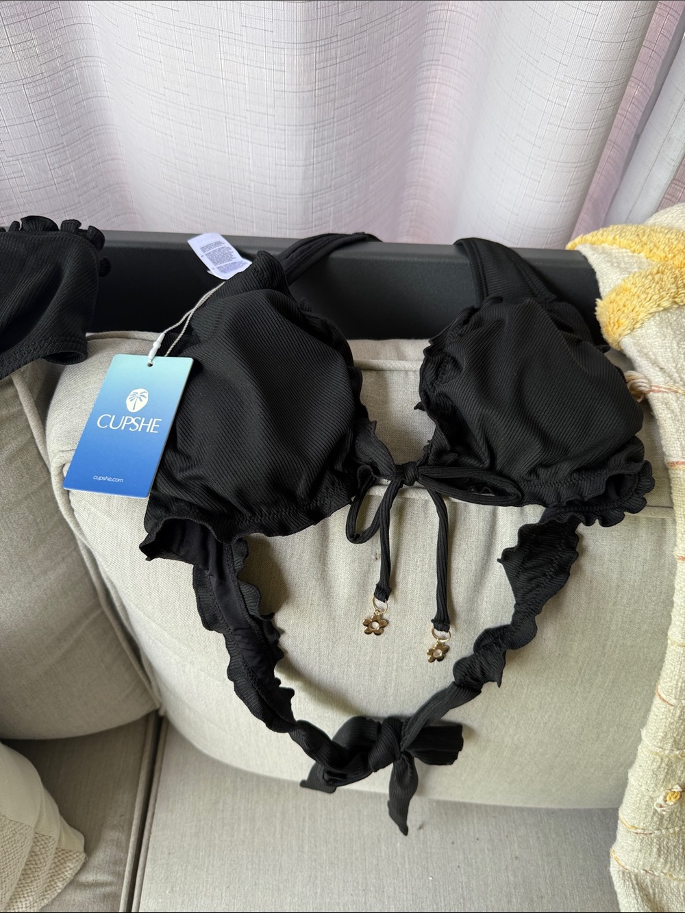 CUPSHE Black Ruffle Triangle Bikini top & bottom brand new!! With tags 🏷️